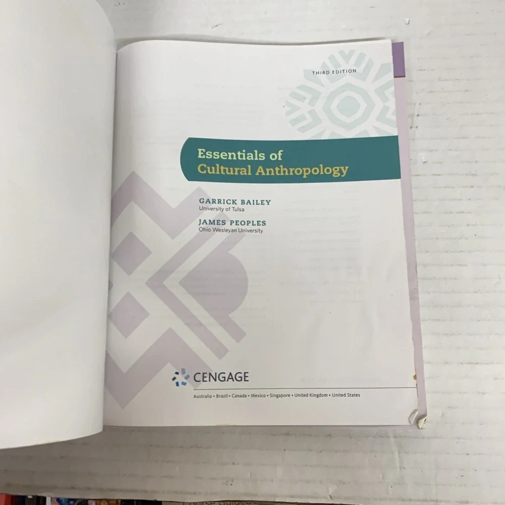 Essentials of Cultural Anthropology by Bailey, Garrick; Peoples, James